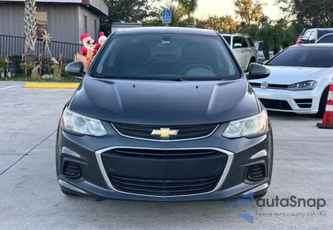2017 Chevrolet Sonic Premier из США, поврежденный, VIN 1G1JF5SB5H4105XXX